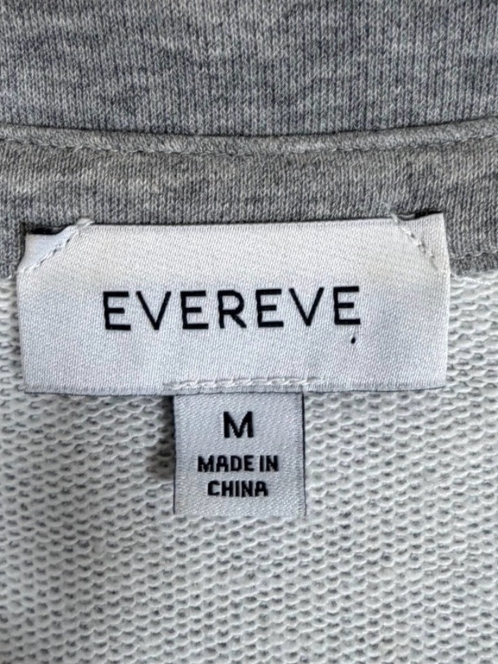 EVEREVE
M
Gray Raw Hem Polo Collar Long Sleeve
sweatshirt
EUC - Picture 4 of 7